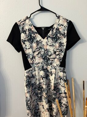 Club Minaco V-Neck Fit & Flare Dress in Black and Blush